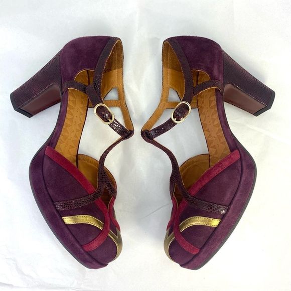 Chie Mihara 
Myla Suede Pumps Croc Textured Leather Gold T Strap Women’s - Picture 6 of 13